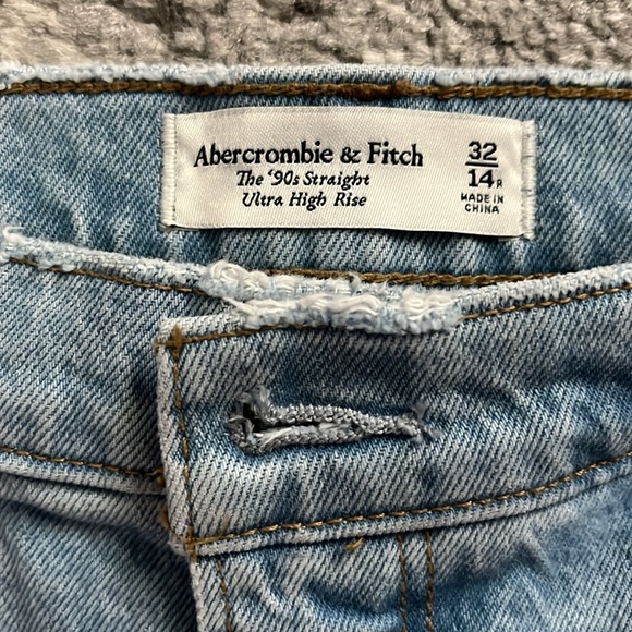 AF 90’s Straight Jeans - Size 32 - Picture 2 of 6